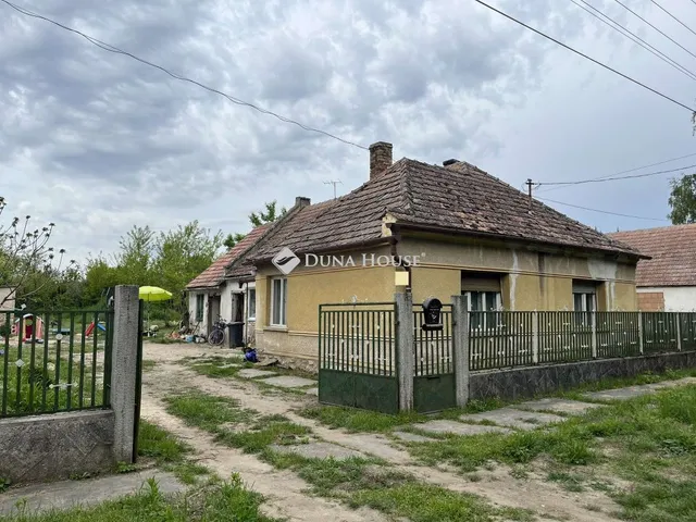 Eladó ház Lovászpatona 75 nm