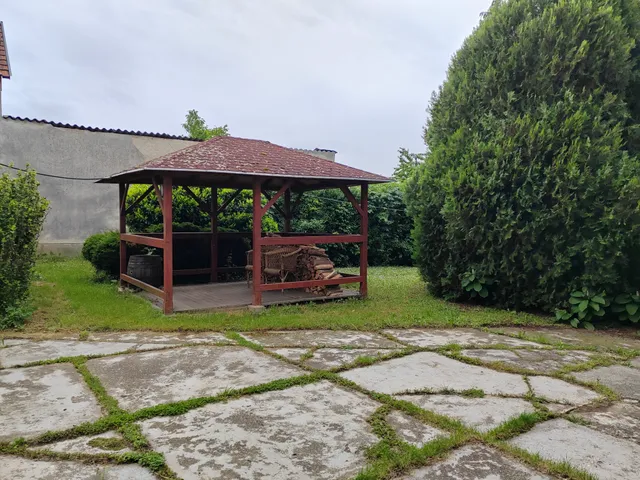 Eladó ház Pápa 220 nm