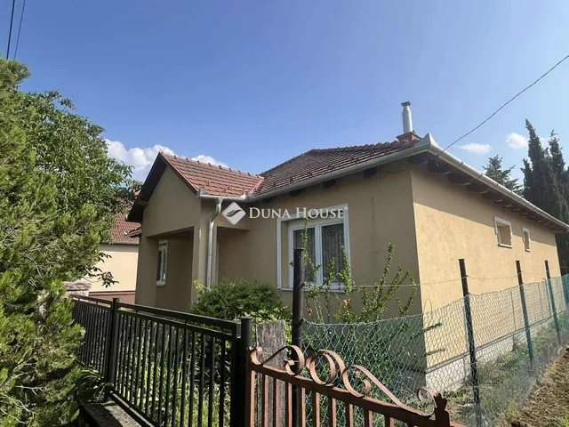 Eladó ház Bakonyszücs 94 nm