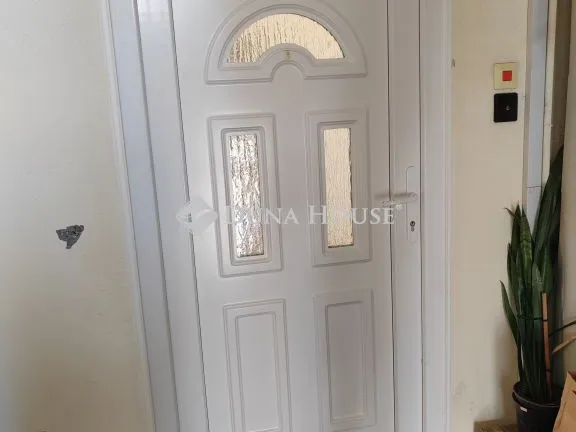 Eladó lakás Győr, Gerence út 53 nm