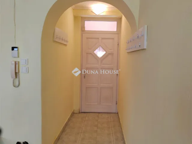 Kiadó lakás Pápa, Szladik János utca 70 nm