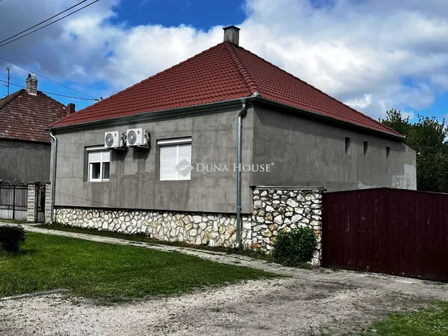 Eladó ház Ugod 85 nm