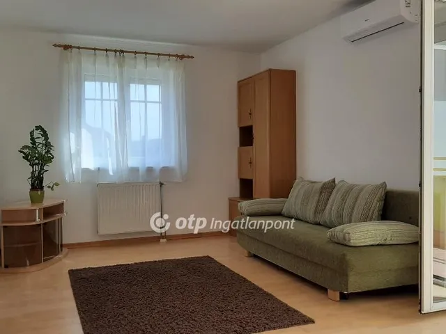 Eladó lakás Sopron, Ravazd utcai lakótelep 53 nm