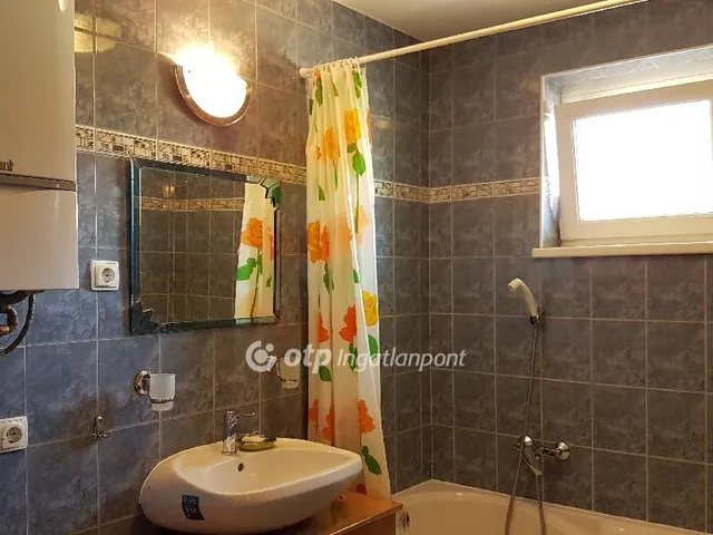 Eladó lakás Sopron, Ravazd utcai lakótelep 53 nm