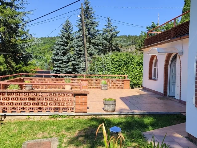 Eladó ház Pécs, Tettye 140 nm
