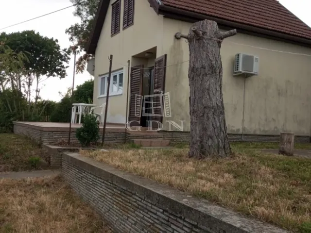 Eladó ház Bár 60 nm