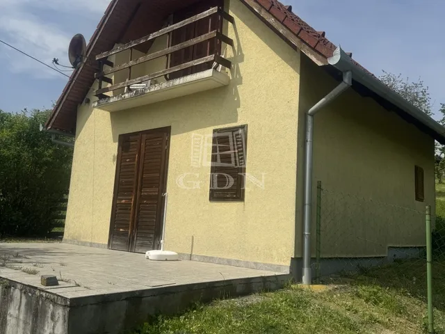 Eladó nyaraló Bár 45 nm