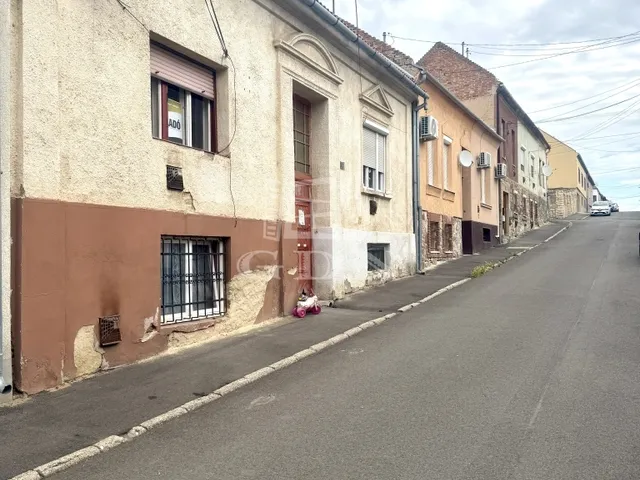 Eladó lakás Pécs, Belváros 80 nm