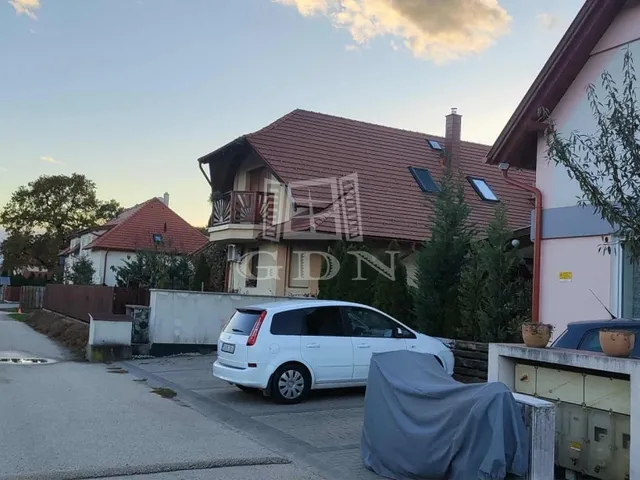 Eladó lakás Gödöllő 95 nm