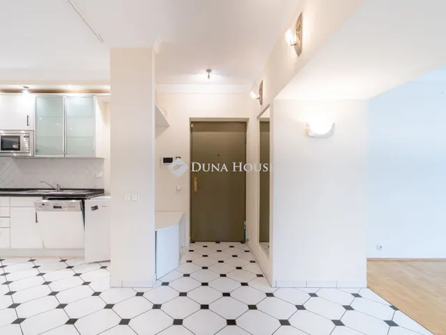 Kiadó lakás Budapest XIII. kerület, Újpesti rakpart 117 nm