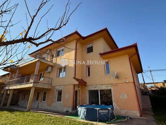 Eladó ház Diósd 337 nm