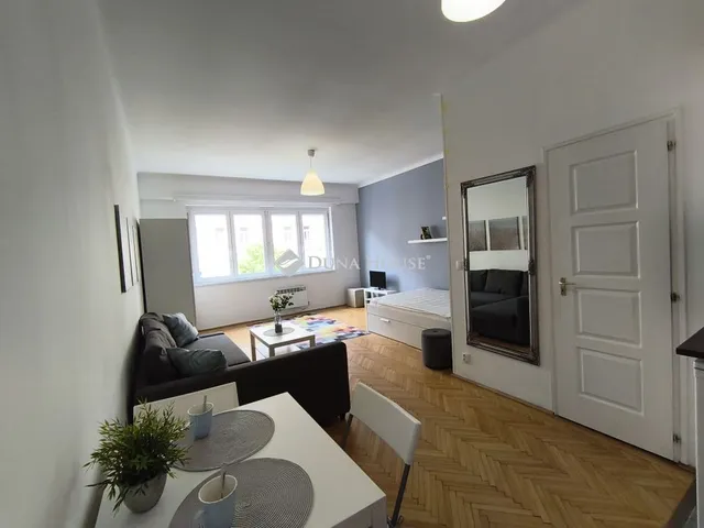 Kiadó lakás Budapest VII. kerület, Damjanich utca 37 nm