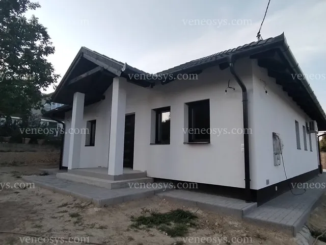 Eladó ház Etyek 130 nm