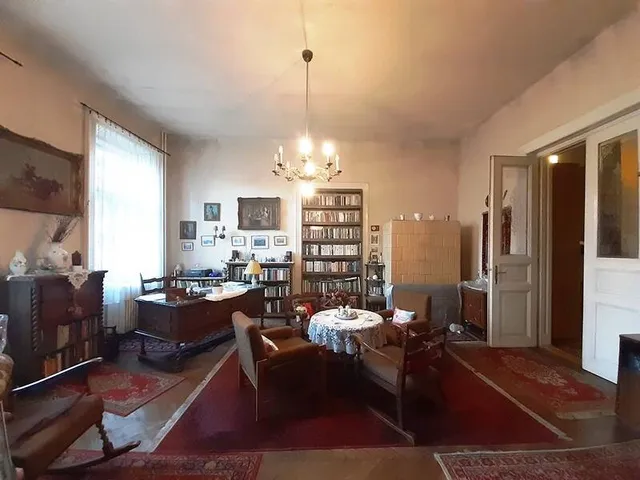 Eladó ház Budapest XVI. kerület 260 nm