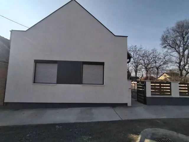 Eladó ház Fót 110 nm