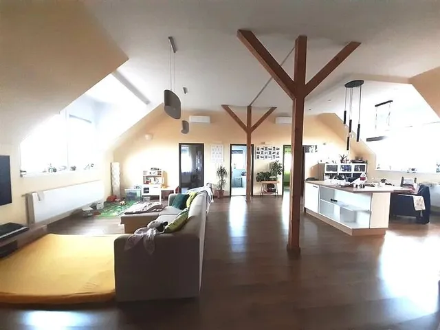 Eladó lakás Budapest XVI. kerület 140 nm