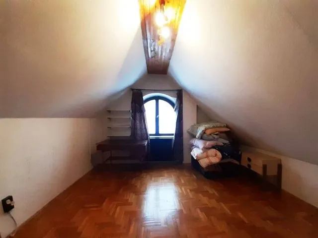 Eladó ház Budapest XVI. kerület 210 nm
