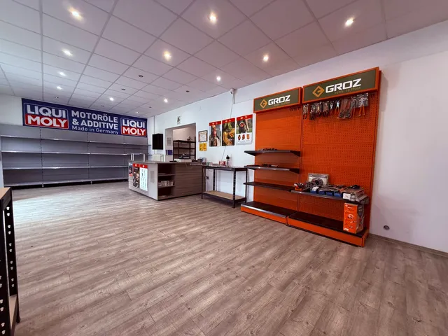 Eladó kereskedelmi és ipari ingatlan Budapest XX. kerület 369 nm