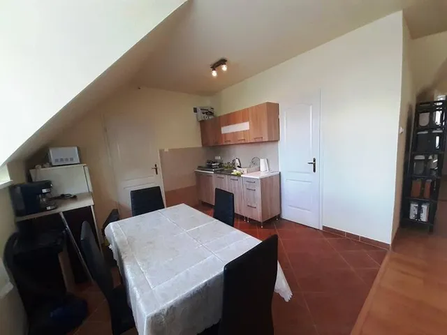 Eladó ház Budapest XVI. kerület 195 nm