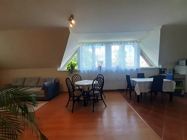 Eladó lakás Budapest XVI. kerület 195 nm