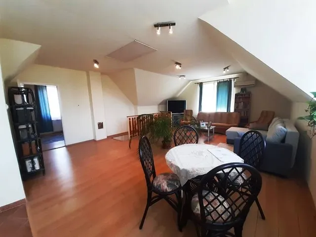 Eladó lakás Budapest XVI. kerület 195 nm