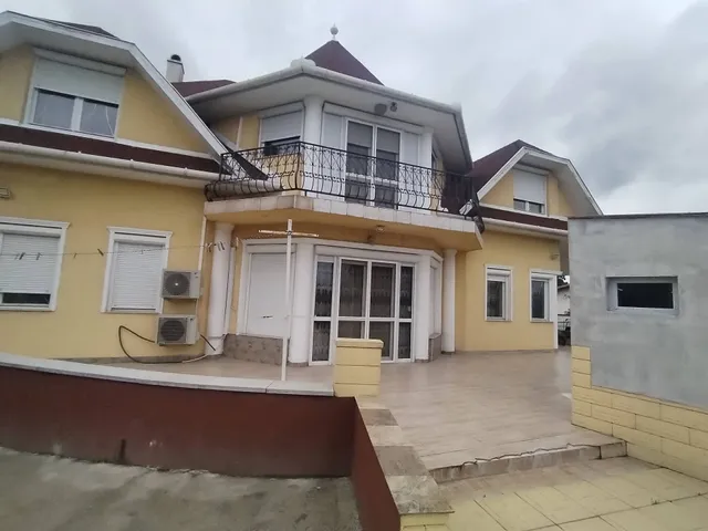 Eladó ház Miskolc 380 nm