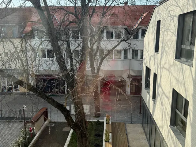 Eladó kereskedelmi és ipari ingatlan Siófok 107 nm