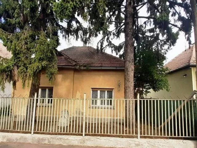 Eladó ház Budapest XVI. kerület 75 nm