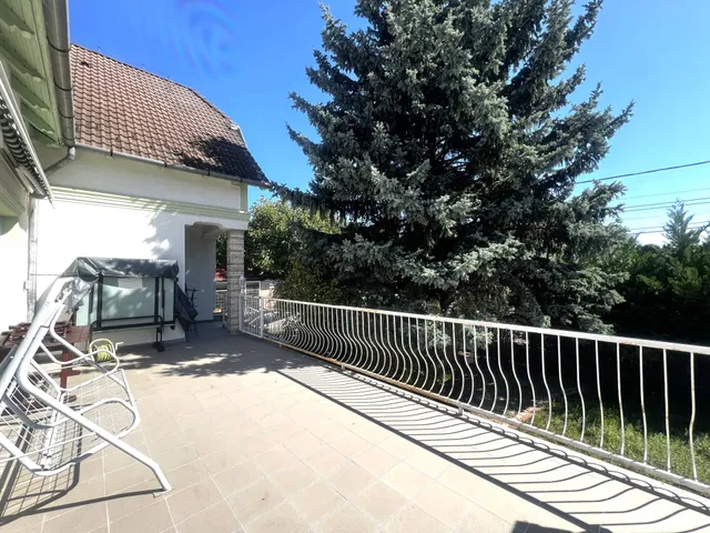Eladó ház Dunakeszi 255 nm