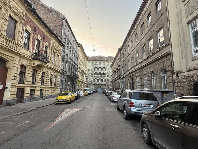 Eladó lakás Budapest VIII. kerület 94 nm