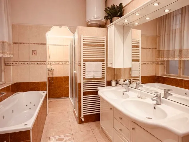 Eladó lakás Budapest VIII. kerület 92 nm