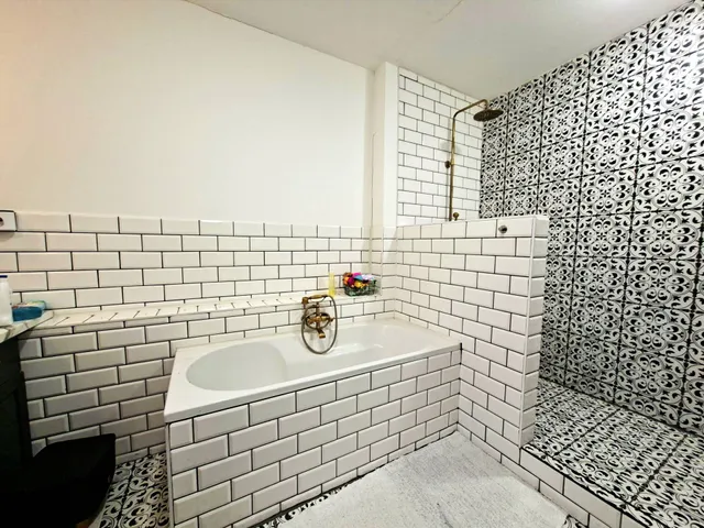 Eladó ház Budapest XVI. kerület 240 nm