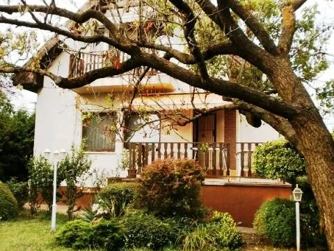 Eladó ház Budapest XVI. kerület 240 nm