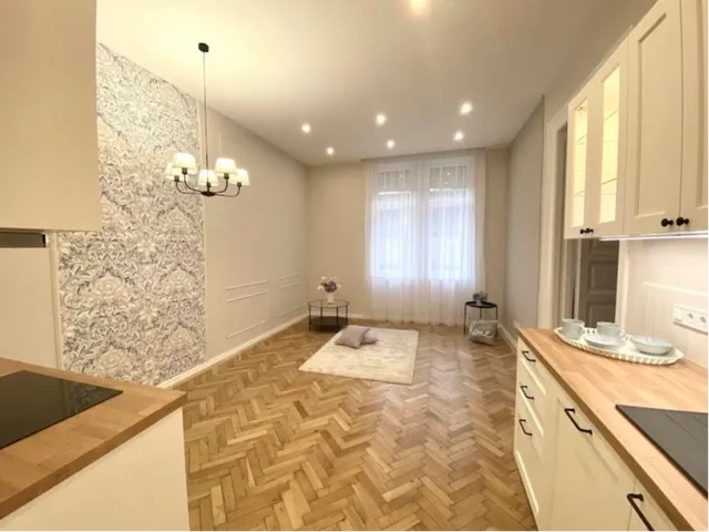 Eladó lakás Budapest VI. kerület 68 nm