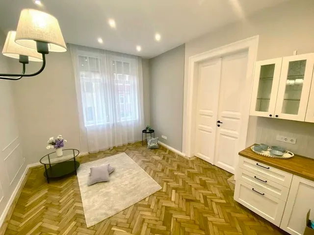 Eladó lakás Budapest VI. kerület 68 nm