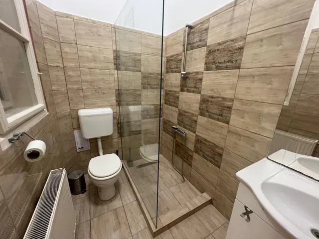 Kiadó lakás Budapest VI. kerület 75 nm