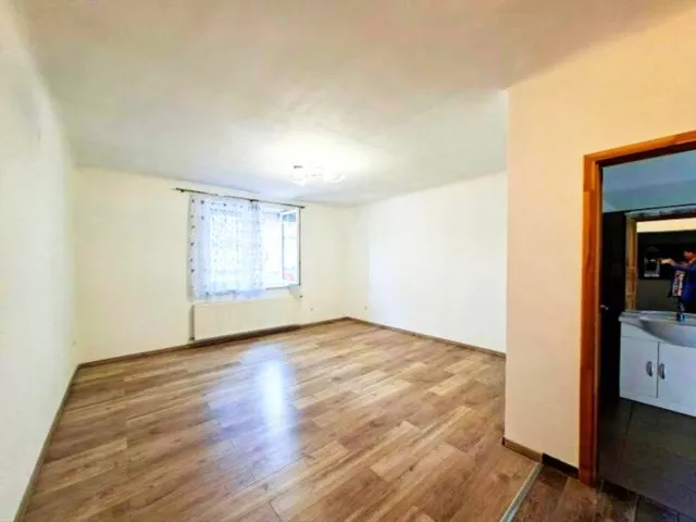 Eladó ház Budapest XVI. kerület 100 nm