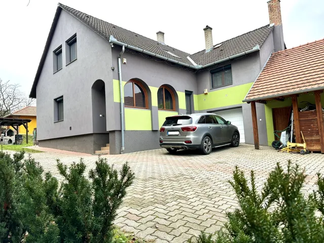 Eladó ház Győr, Ménfőcsanak 215 nm