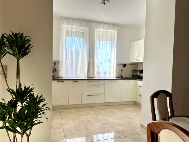 Eladó ház Győr, Ménfőcsanak 177 nm