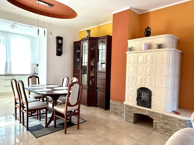 Eladó ház Győr, Ménfőcsanak 177 nm