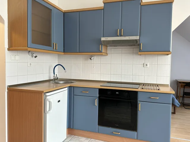 Kiadó lakás Győr, Nádorváros 39 nm