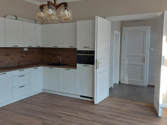 Kiadó lakás Győr, Nádorváros 50 nm