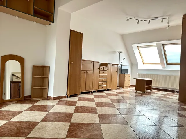 Eladó lakás Győr, Belváros 80 nm