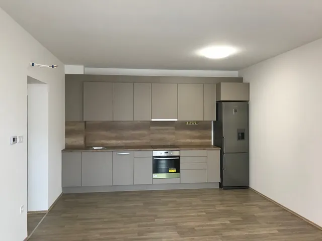 Kiadó lakás Győr, Szabadhegy 58 nm