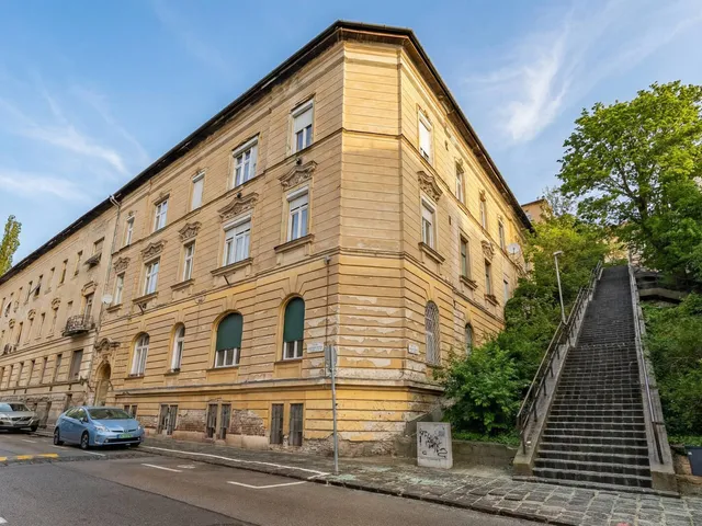 Eladó lakás Budapest I. kerület 70 nm