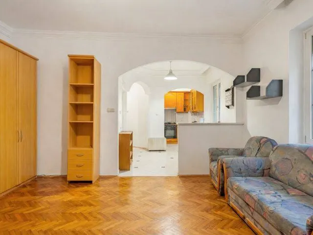 Eladó lakás Budapest III. kerület 52 nm