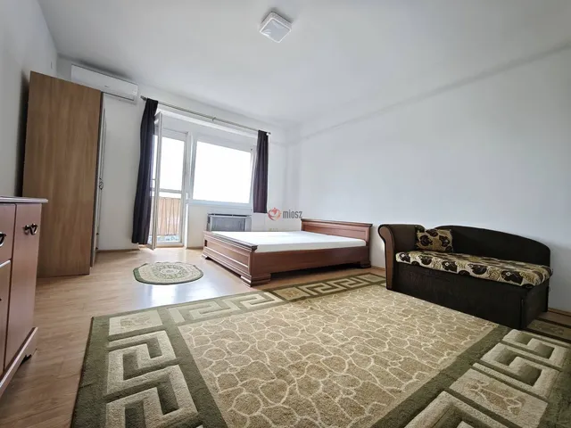 Kiadó lakás Szeged, Rókus, Mars tér 42 nm