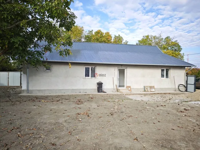 Eladó ház Kübekháza, Árpád utca 98 nm