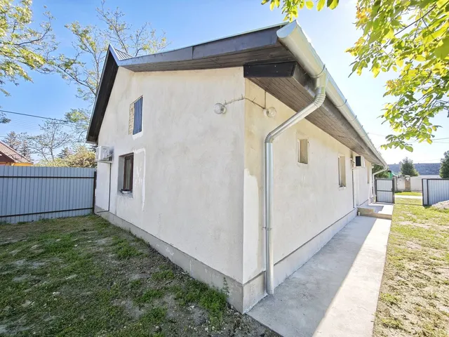 Eladó ház Kübekháza, Árpád utca 98 nm