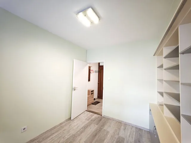 Kiadó kereskedelmi és ipari ingatlan Szeged 40 nm